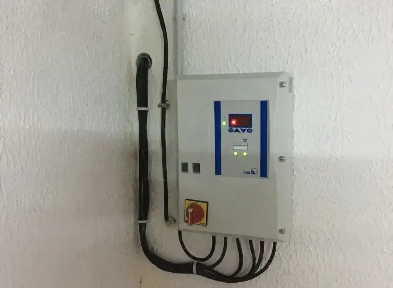 dépannage sur coffret de commande de pompe de relevage